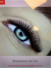 Faire des extensions de cils de qualité à Talence  talence   VOLUMER